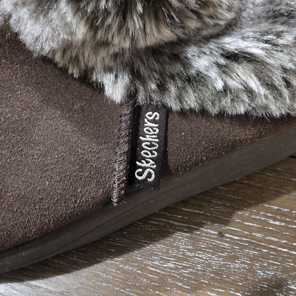 Skechers Tone Ups Suede Faux Fur Lined Clogs, Women's Size 9 - Picture 12 of 12